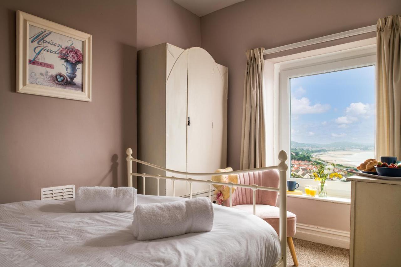 Windy Ridge Terrace With Beautiful Sea Views, North Wales Coast Βίλα Old Colwyn Εξωτερικό φωτογραφία